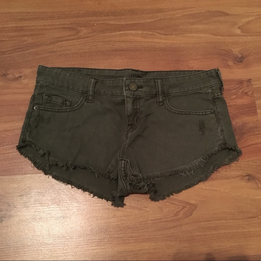 Olive butterfly hem Jean shorts